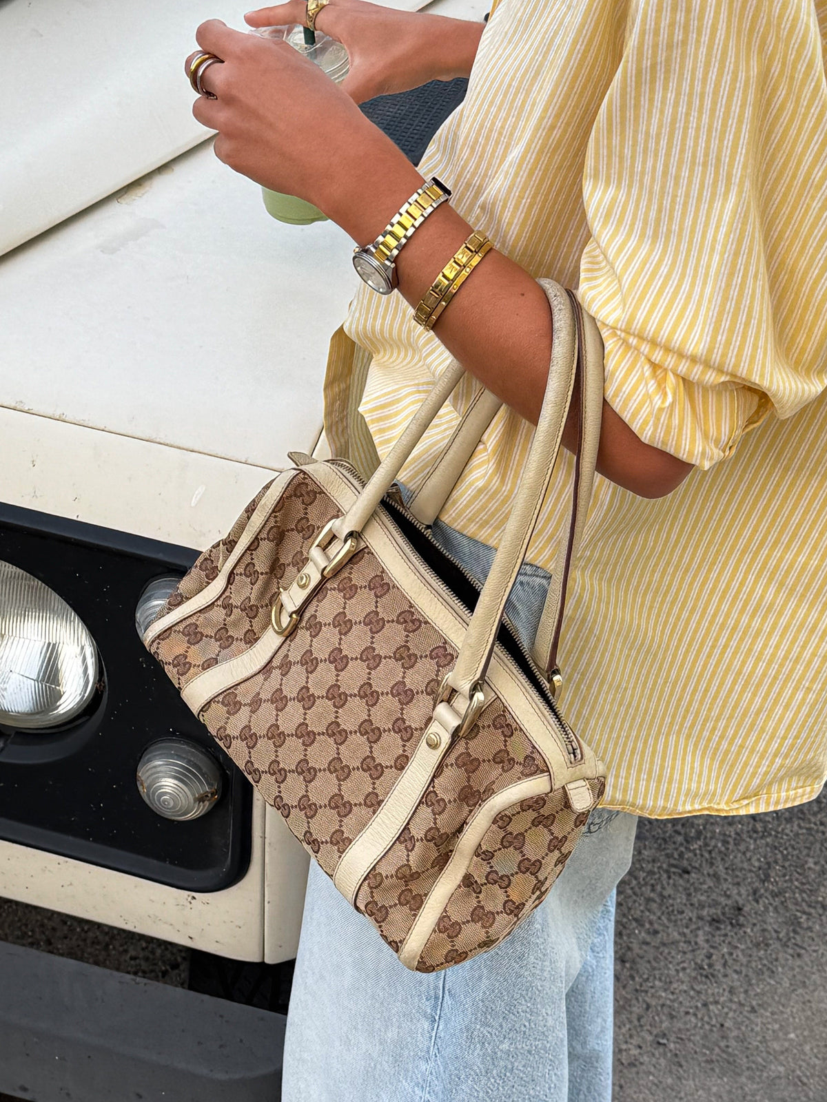 Bolsa Boston Gucci Abbey com argola em D
