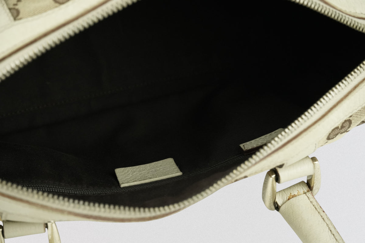 Bolsa Boston Gucci Abbey com argola em D